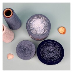 Woolhouse Lieblingsbobbel - Blue Embrace - Spezialbobbel für Maren's Atelier